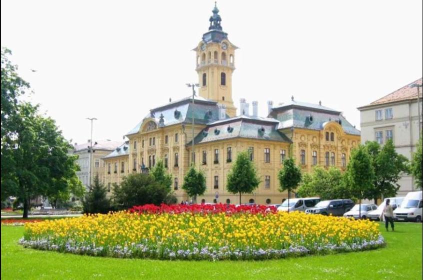 세게드 Dom Square-Centrum-Free Parking 아파트 외부 사진
